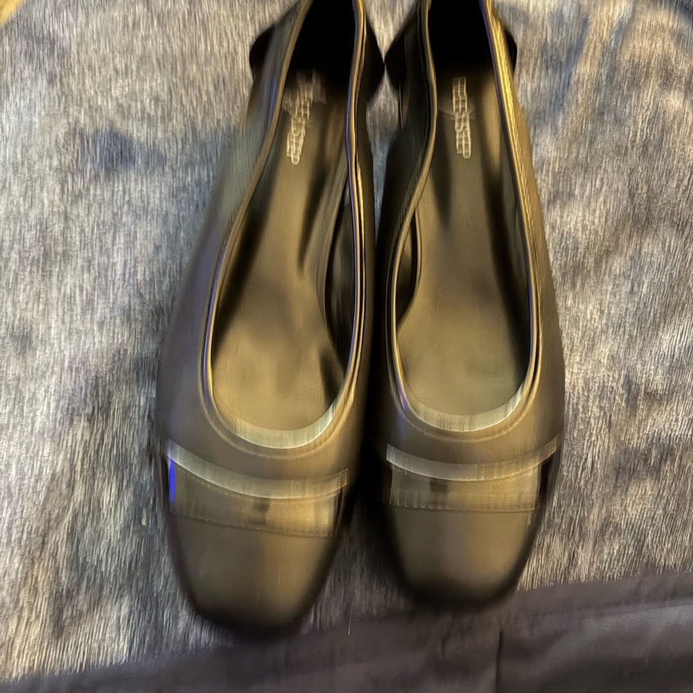 Black Flats with Rounded Toe and Minimal Heel
